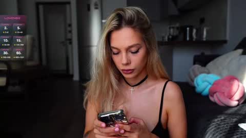 Snapshot of whitebanny chatting on 10, 2, 2025 Kate online show from 10, 2, 2025