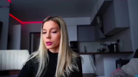 Snapshot of whitebanny chatting on 21, 2, 2025 Kate online show from 21, 2, 2025