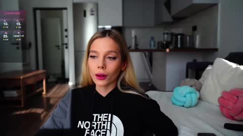 Snapshot of whitebanny chatting on 22, 2, 2025 Kate online show from 22, 2, 2025