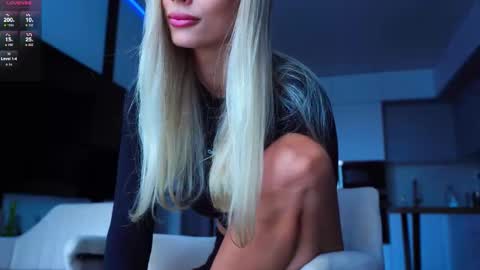 Snapshot of whitebanny chatting on 14, 9, 2025 Kate online show from 14, 9, 2025