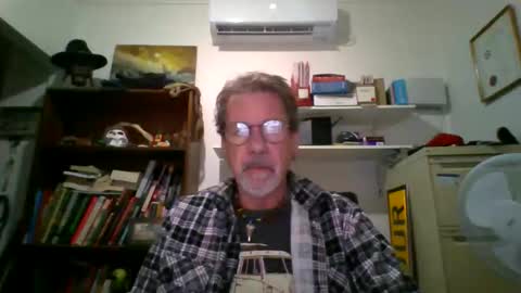 whiteboomer online show from 18, 4, 2026