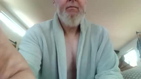 whitepantieman online show from 5, 10, 2025
