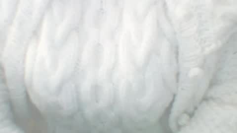 Snapshot of whitesweater chatting on 6, 1, 2025 whitesweater online show from 6, 1, 2025