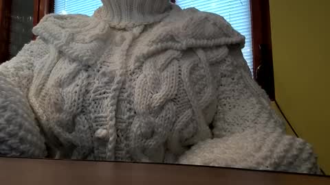 Snapshot of whitesweater chatting on 8, 10, 2025 whitesweater online show from 8, 10, 2025