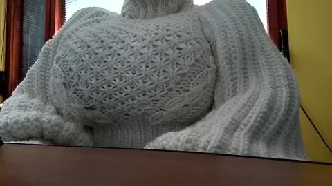 whitesweater online show from 29, 10, 2025