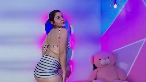 Snapshot of whitney_brown_ chatting on 12, 2, 2026 Whitney online show from 12, 2, 2026