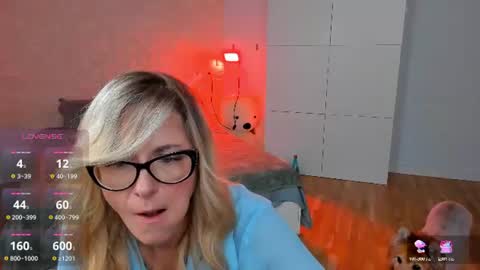 whitneypunnch online show from 26, 6, 2026