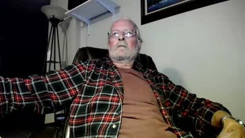 whofcares2 online show from 4, 5, 2026