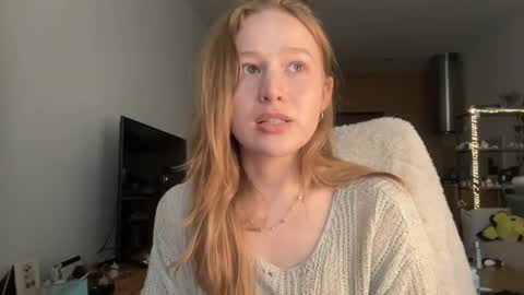 Snapshot of whoisalisa chatting on 29, 6, 2026 Alisa online show from 29, 6, 2026