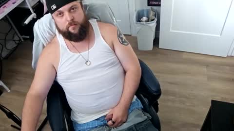 Snapshot of wifebeatershirtdude chatting on 9, 9, 2025 WiggaInAWifebeater online show from 9, 9, 2025