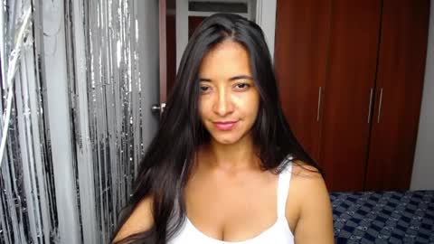 Snapshot of wifhot chatting on 14, 5, 2026 Ilauren online show from 14, 5, 2026