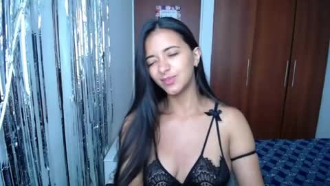 Snapshot of wifhot chatting on 26, 5, 2026 Ilauren online show from 26, 5, 2026