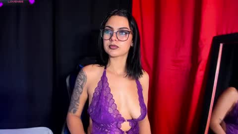Snapshot of wild_lunaa chatting on 5, 5, 2026 Call me Luna online show from 5, 5, 2026