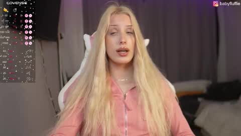Snapshot of wild_secrets_liss chatting on 19, 10, 2025 Lissy n Alex. Pvt is open online show from 19, 10, 2025