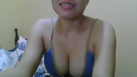 Snapshot of wildcamille chatting on 10, 2, 2025 camille online show from 10, 2, 2025
