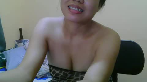 Snapshot of wildcamille chatting on 11, 2, 2025 camille online show from 11, 2, 2025