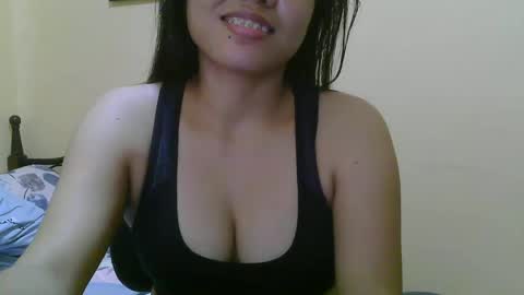 Snapshot of wildcamille chatting on 16, 2, 2025 camille online show from 16, 2, 2025