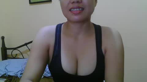 Snapshot of wildcamille chatting on 10, 3, 2025 camille online show from 10, 3, 2025