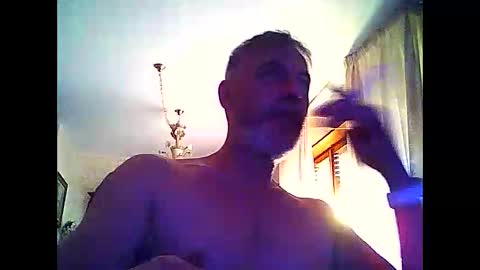 Snapshot of willfire71 chatting on 26, 10, 2025 Willfire71 online show from 26, 10, 2025