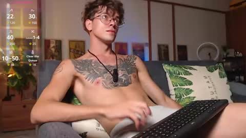 Snapshot of william_henry_a chatting on 25, 7, 2026 William online show from 25, 7, 2026