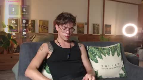 Snapshot of william_henry_a chatting on 27, 7, 2026 William online show from 27, 7, 2026