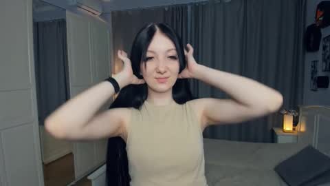 Snapshot of wine_on_lips chatting on 1, 3, 2026 Amalia and Mia online show from 1, 3, 2026