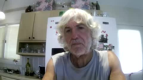 Snapshot of winedog2020 chatting on 19, 7, 2026 Gundja Man online show from 19, 7, 2026