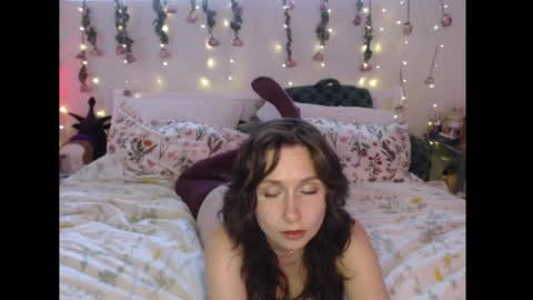 Snapshot of wingardiumleveveosa chatting on 12, 5, 2026 Eevie online show from 12, 5, 2026