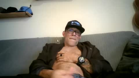 wingnutt765733 online show from 1, 12, 2025