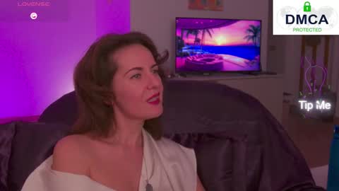 Witch in Silk online show from 18, 9, 2025