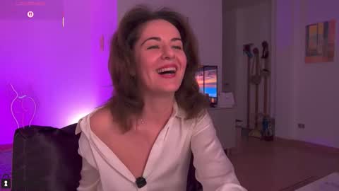 Witch in Silk online show from 8, 11, 2025