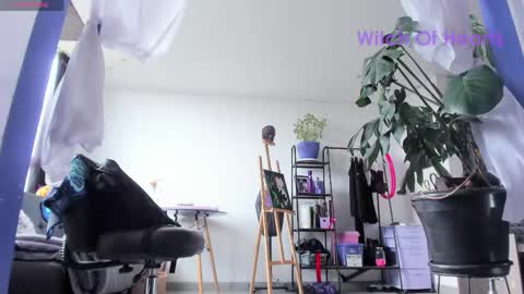     Luna Violeta  A r t i s t  online show from 26, 5, 2026