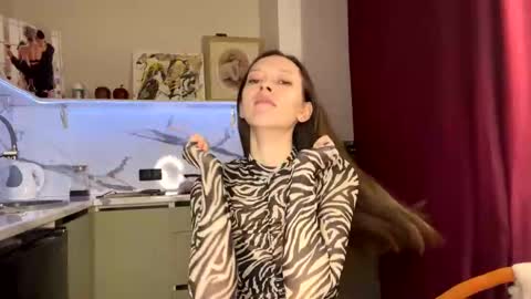 Isobelle online show from 25, 1, 2025