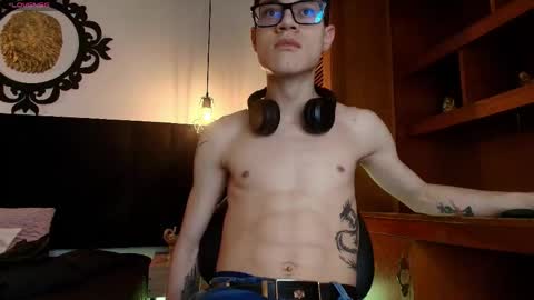  W O L F  online show from 15, 4, 2026