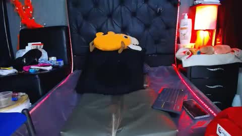Snapshot of womandirty12 chatting on 23, 3, 2026 katty dirty online show from 23, 3, 2026