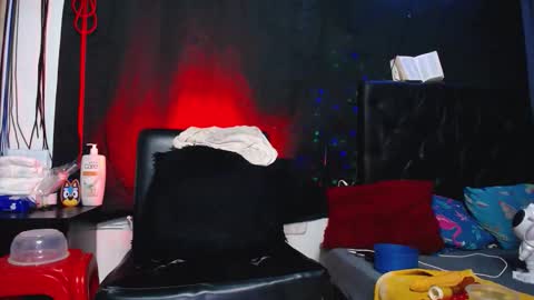 Snapshot of womandirty12 chatting on 18, 5, 2026 katty dirty online show from 18, 5, 2026
