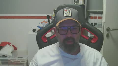 Snapshot of womenizzeer chatting on 6, 12, 2024 Adam online show from 6, 12, 2024