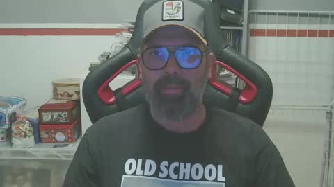 Snapshot of womenizzeer chatting on 7, 1, 2025 Adam online show from 7, 1, 2025