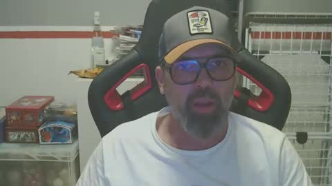 Snapshot of womenizzeer chatting on 28, 1, 2025 Adam online show from 28, 1, 2025