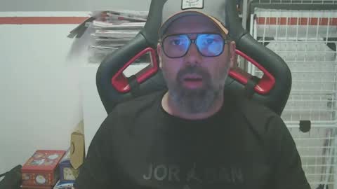 Snapshot of womenizzeer chatting on 7, 2, 2025 Adam online show from 7, 2, 2025