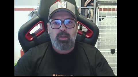 Snapshot of womenizzeer chatting on 30, 9, 2025 Adam online show from 30, 9, 2025