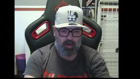 Snapshot of womenizzeer chatting on 15, 10, 2025 Adam online show from 15, 10, 2025