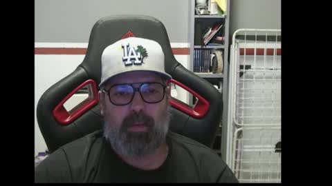 Snapshot of womenizzeer chatting on 21, 10, 2025 Adam online show from 21, 10, 2025