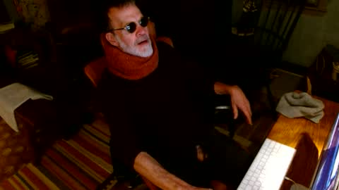 Snapshot of woodchuck185 chatting on 4, 3, 2026 Chuck online show from 4, 3, 2026