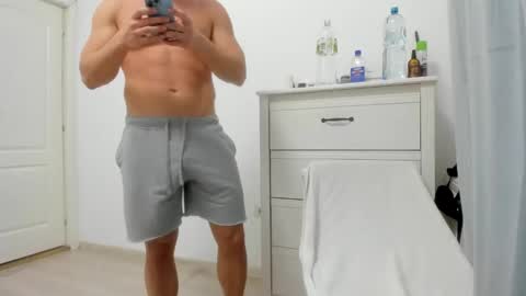 Wolfie online show from 13, 2, 2025