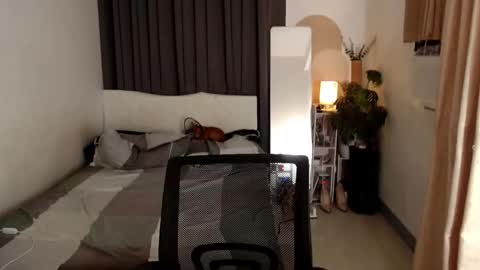 Camilla online show from 30, 10, 2025