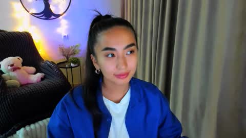 dudetta Kim online show from 27, 11, 2025