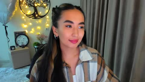 dudetta Kim online show from 29, 4, 2026