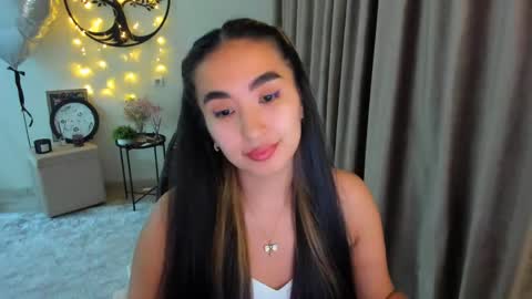 Snapshot of worldofkim chatting on 4, 5, 2026 dudetta Kim online show from 4, 5, 2026