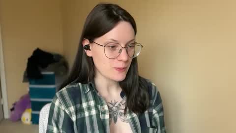 Lucina online show from 19, 2, 2025